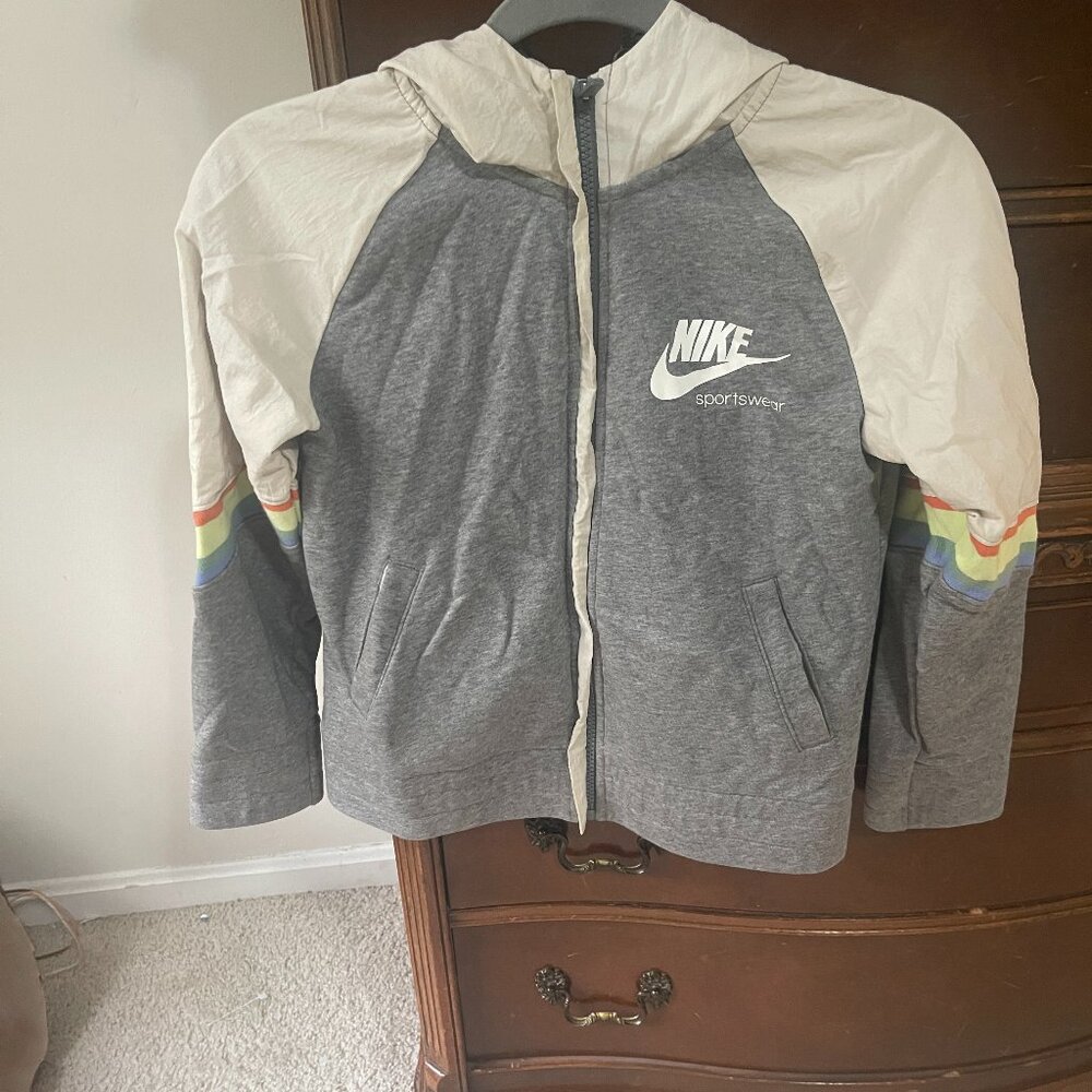 Nike Girls Heritage Full-Zip Hoodie – Size Medium